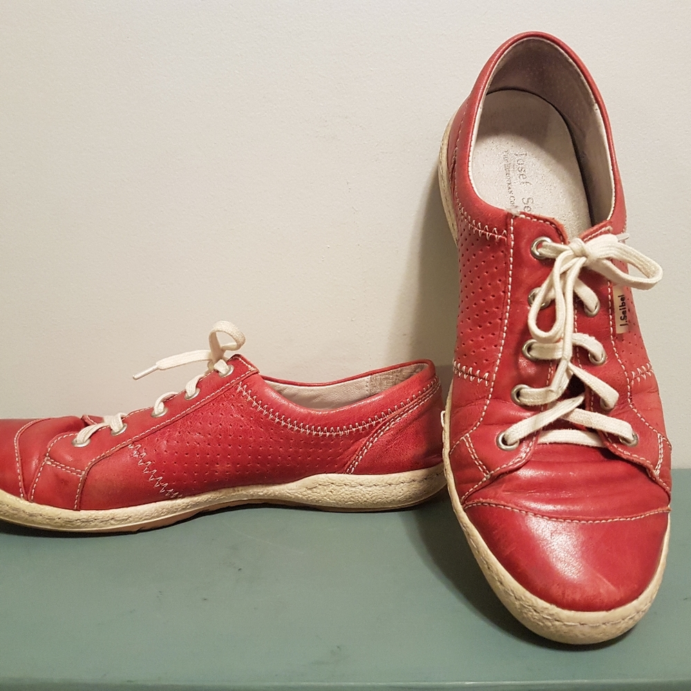 Josef Seibel lace up shoes